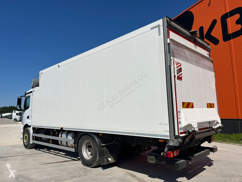 Camion Mercedes 1830 4x2 SUPRA 750 NORDIC / BOX...