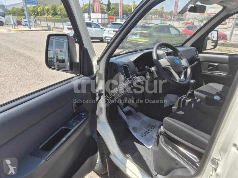 Veicolo commerciale Iveco  PIAGGIO PORTER 1.5I...