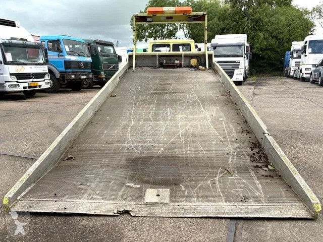 Camion Mercedes LK  AUTO TRANSPORTER...