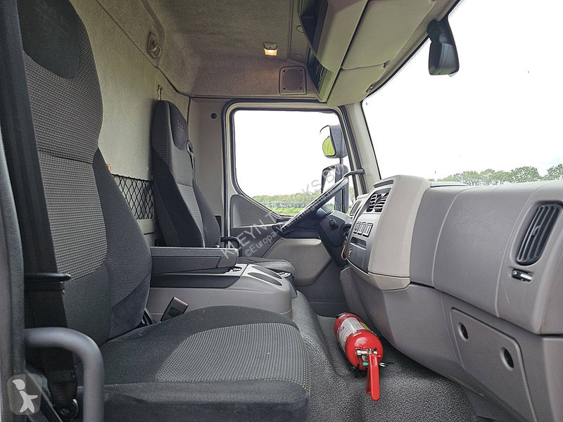Vrachtwagen DAF 210 11.9T AIRCO SIDEDOOR