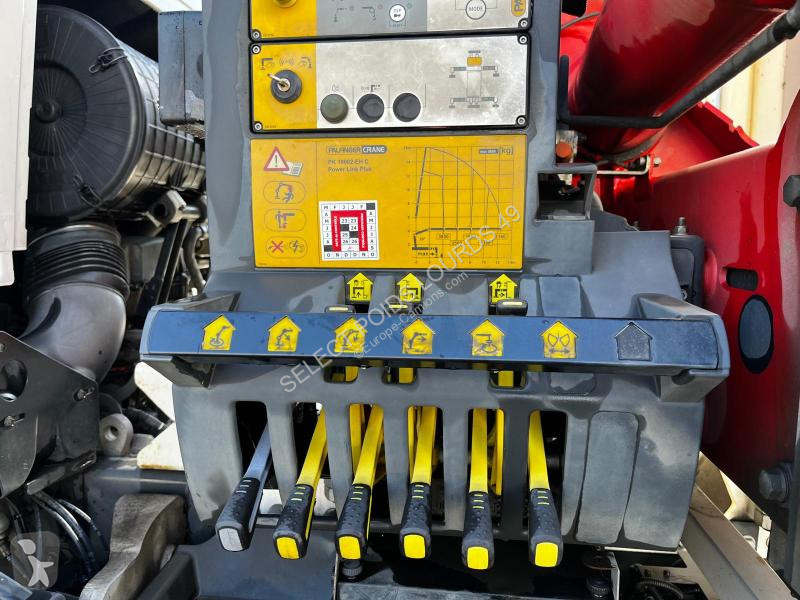 Kamion Renault C-380 6X2 PLATEAU GRUE C-Series
