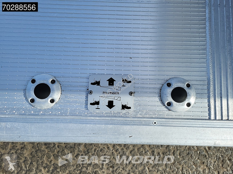 Kamion Mercedes 1527 4X2 15tonner Automatic...