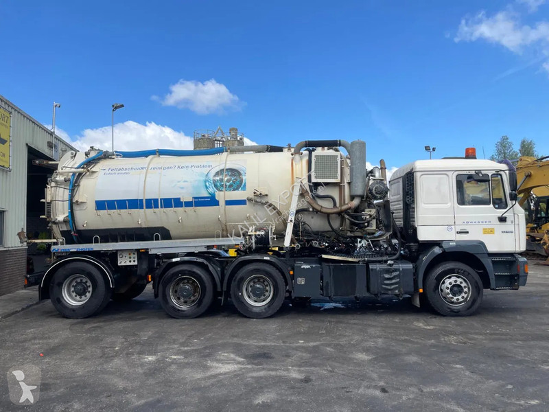 Vrachtwagen MAN F2000 Vacuum Toilet Truck 6x4...