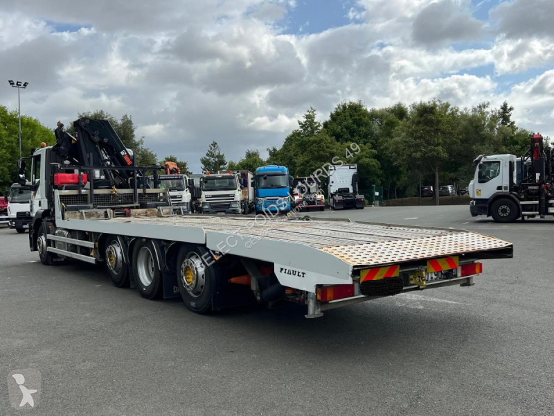 Camion Iveco 8X2 GRUE