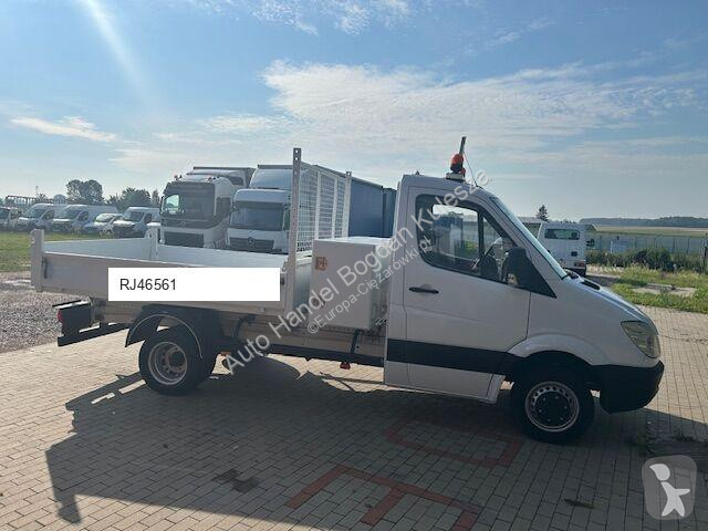 Lastbil Mercedes 513