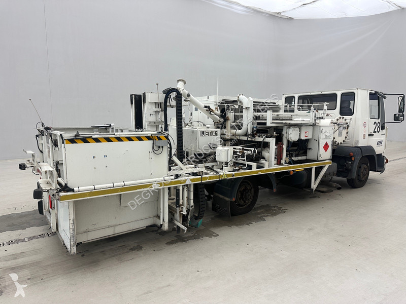 Camion MAN 8.140