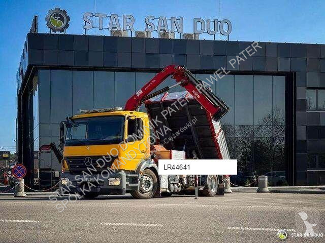 Camión Mercedes AXOR 4x2 HMF 975 HDS Crane...