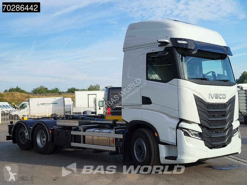 Camión Iveco X-Way 580 6X2 NEW Palfinger...
