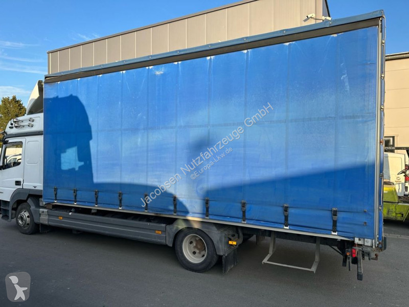 Kamion Mercedes 824