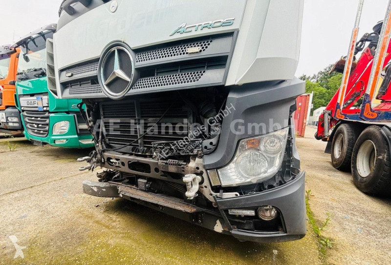Kamion Mercedes 2642