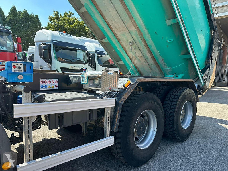 Kamion Iveco TRACKKER 500