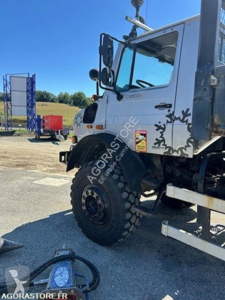 Camion Mercedes U5000