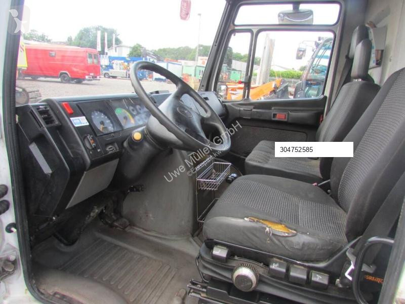 Camión Mercedes 813 D Kastenwagen