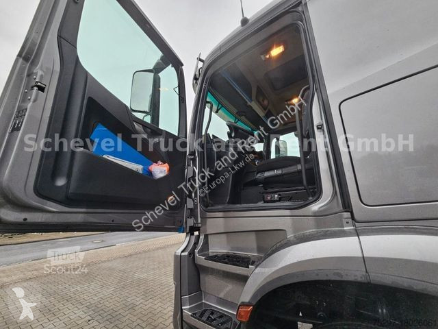 Kamion Mercedes 3251 Pritsche Kran...