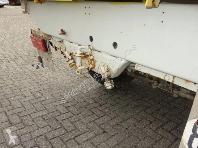 Kamion Renault 4X4 MET HYDROLIEKAANSLUITING...