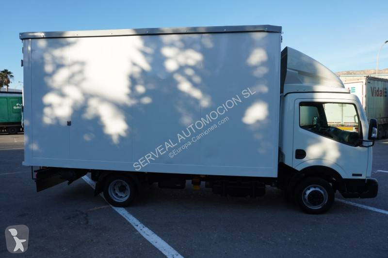 Camion Nissan