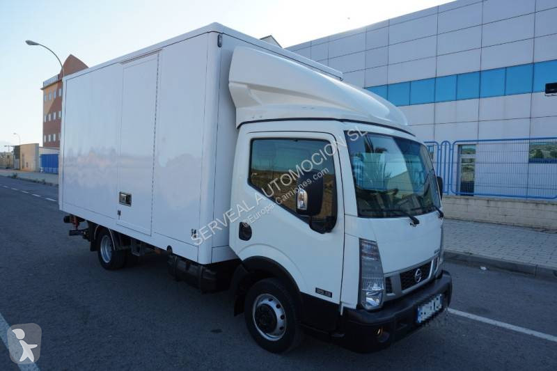 Camion Nissan