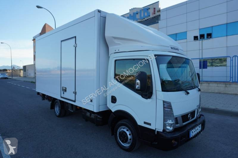 Camion Nissan
