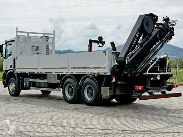 Camión Mercedes ACTROS * HIAB 211 E-6...