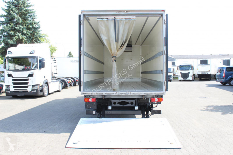 Kamion Mercedes 1221 E6 TK T-800 R Strom Türen+LBW