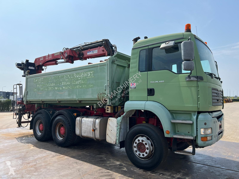 Lastbil MAN TGA tipper + HMF crane