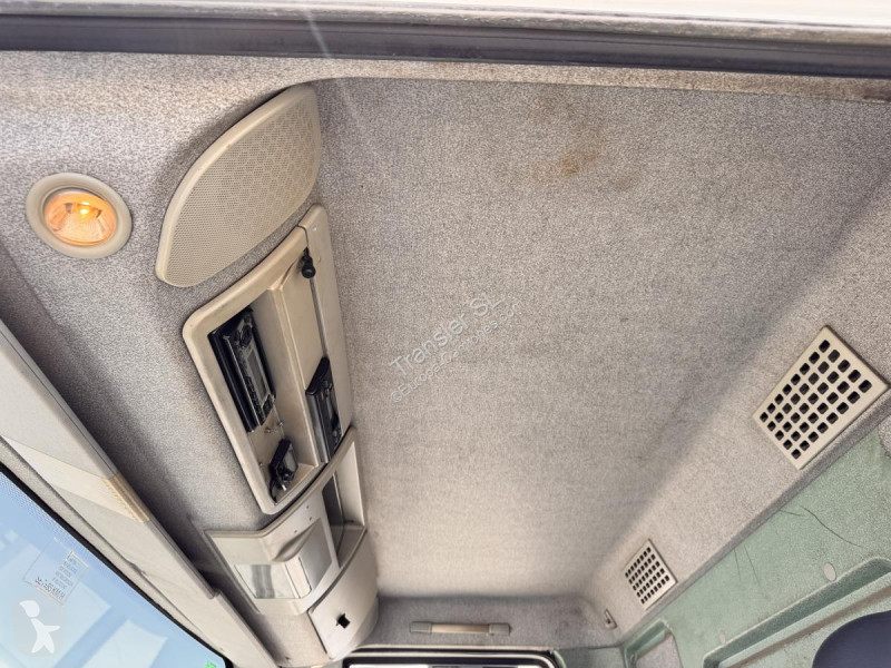 Camion Iveco 180E 28 ML