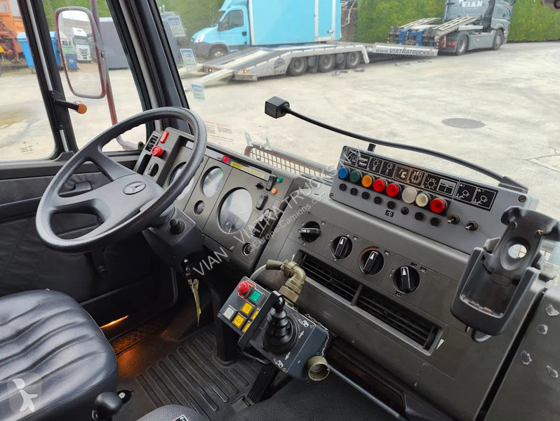 Camión Mercedes 1124 F 4x2...