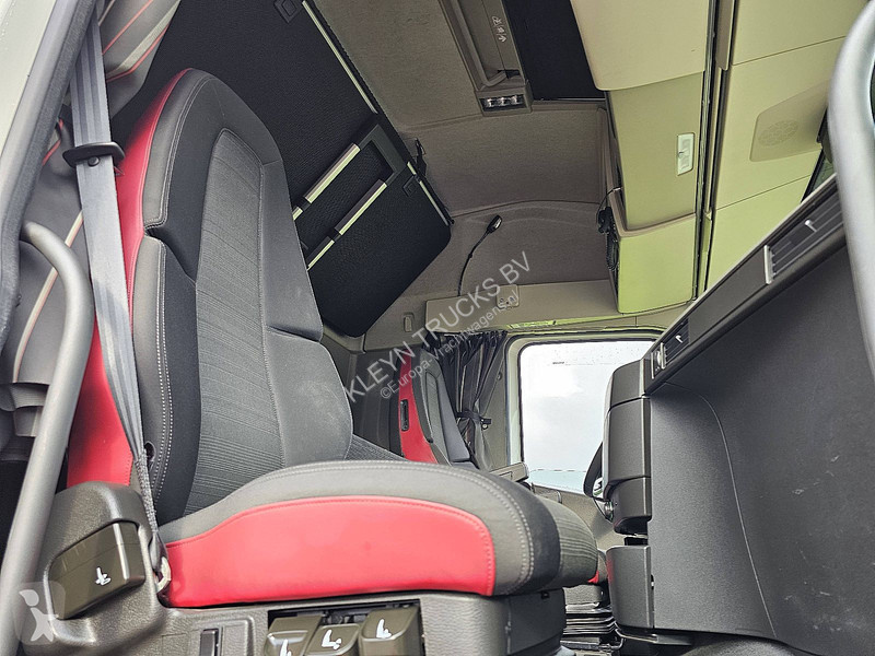 Kamion Volvo FH  6x2*4