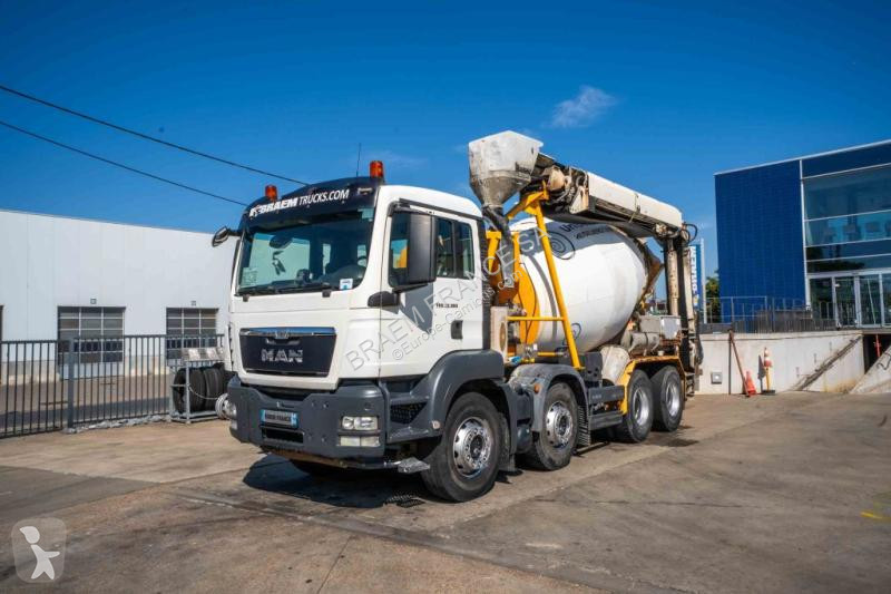 Camion MAN 32.360 BB+LIEBHERR+TAPIS THEAM TS 13m