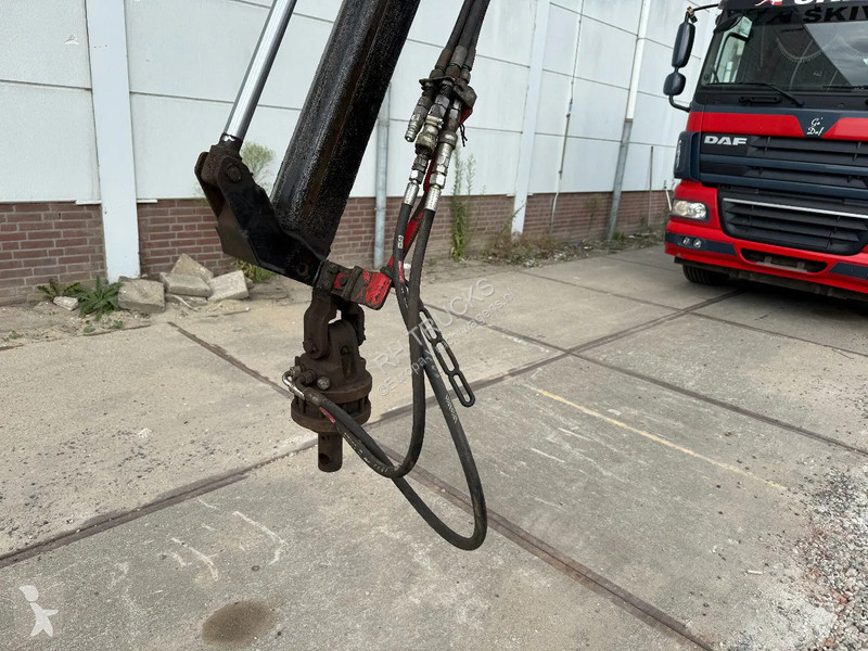 Kamion DAF 85460 8X2 + YEAR 2016 HMF CRANE...
