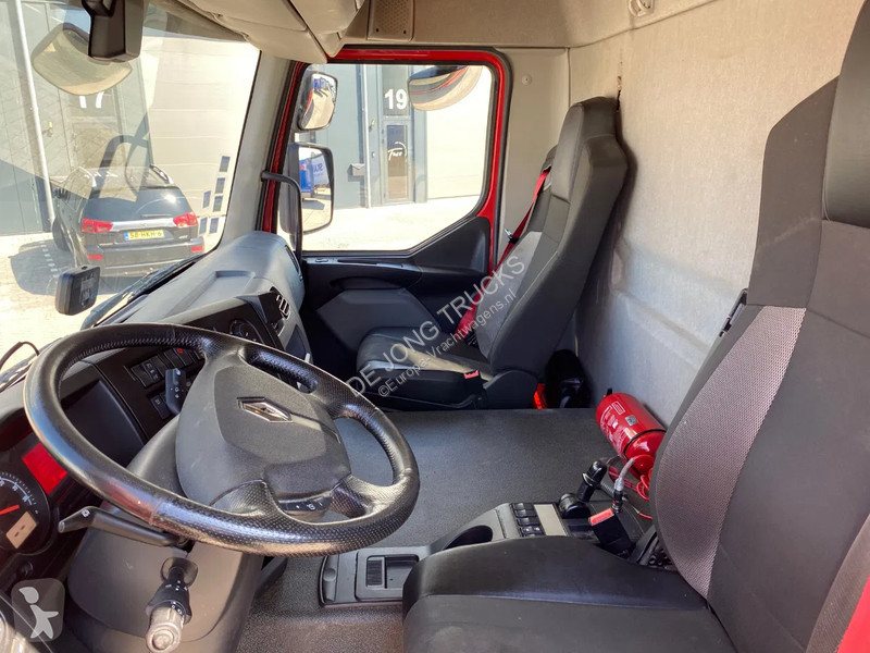 Kamion Renault D Wide 320 6x2/4 / Closed box /...