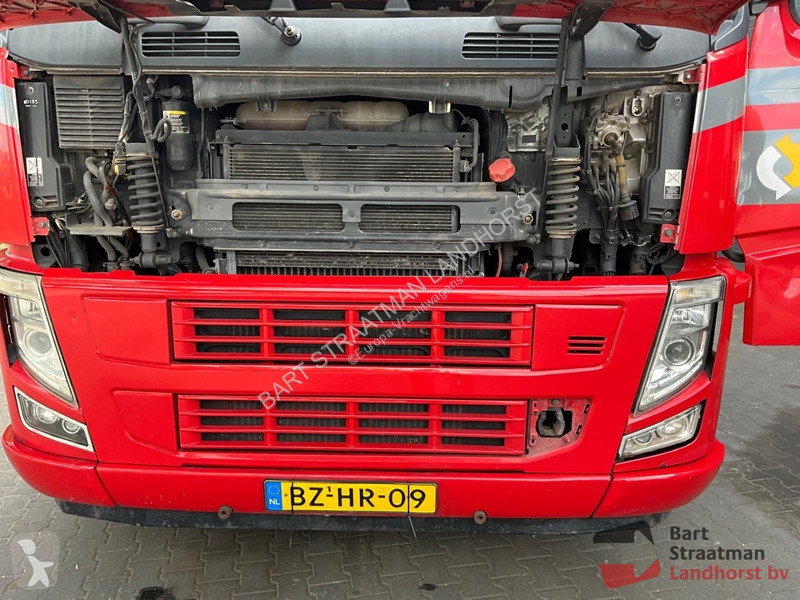 Camión Volvo 420 8x4 Euro 5 with Cable...