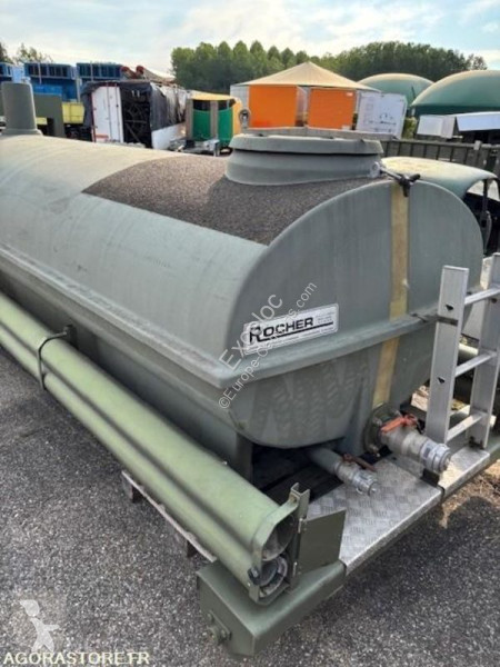 Uitrusting voor vrachtwagens  4000 L