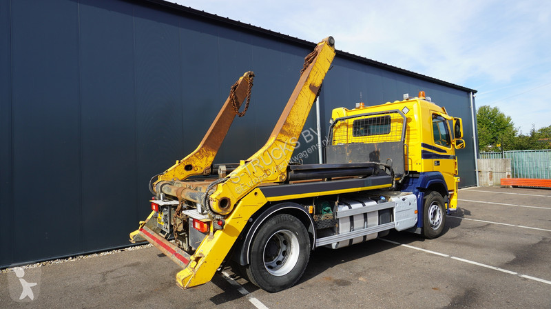 Camion Volvo 380 HIAB PORTAL ARM SYSTEM 467.500KM