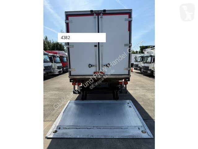 Kamion Mercedes ATEGO 1527 L Kühlkoffer 7,4 m...
