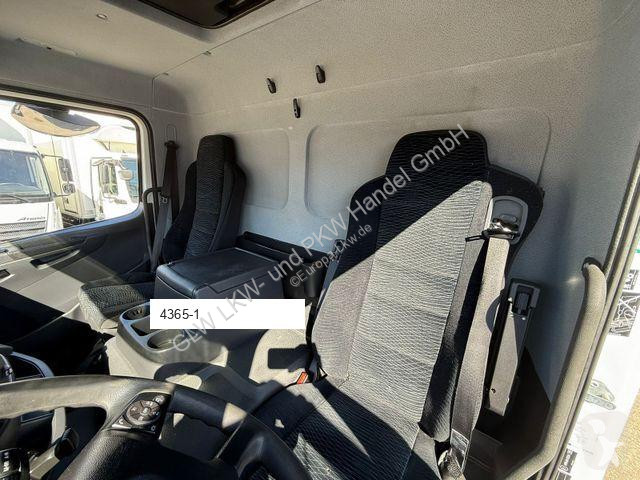 Kamion Mercedes ATEGO 818 L Kühlkoffer 5,30 m...