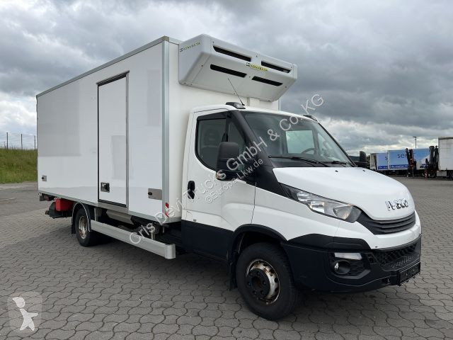 Camião Iveco 70C18 Kühlkoffer mit Ladebordwand...