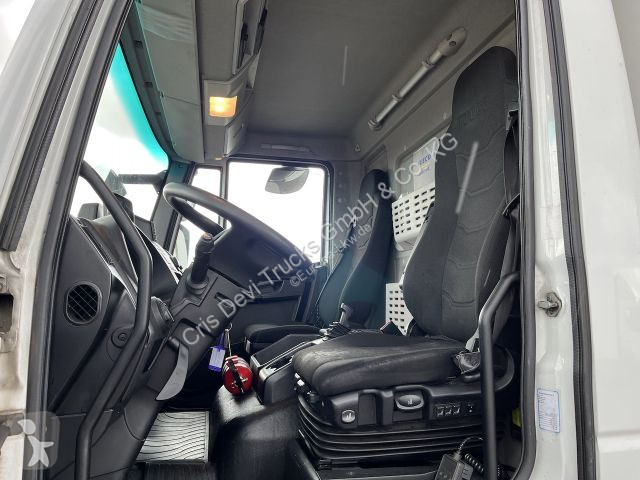 Vrachtwagen Iveco 120E25 4x2 Koffer | Ladebordwand