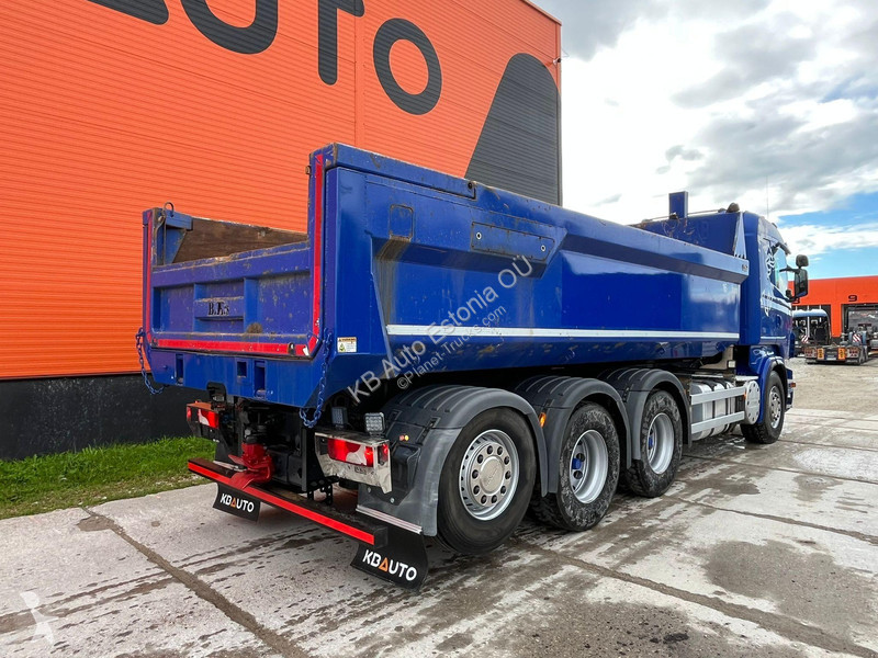 Kamion Scania R 560 8x4*4 BOX =6180 mm
