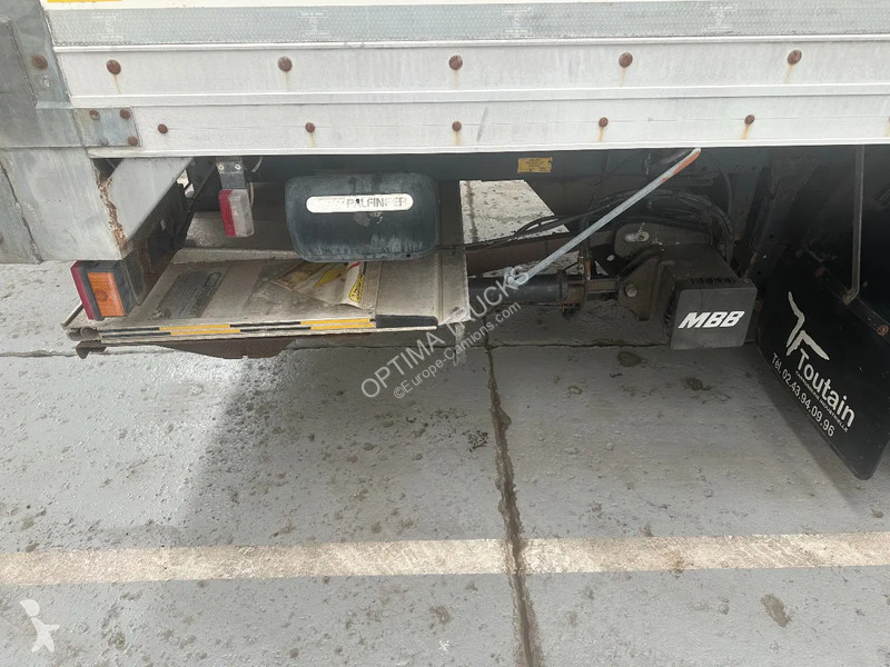 Camion Iveco 190EL28 EURO 5 EEV 272000 km