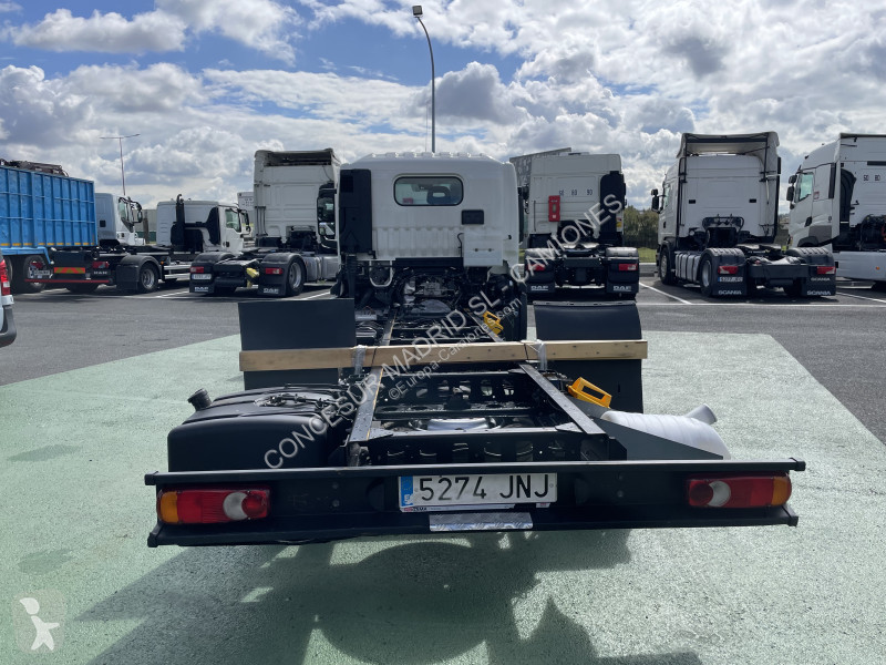 Kamion Renault D 7.5 L4 CCM 180E6