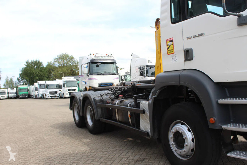 Camion MAN TGA * 6X4 * EURO 3 *