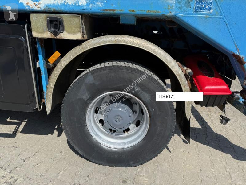 Camion Mercedes AK12