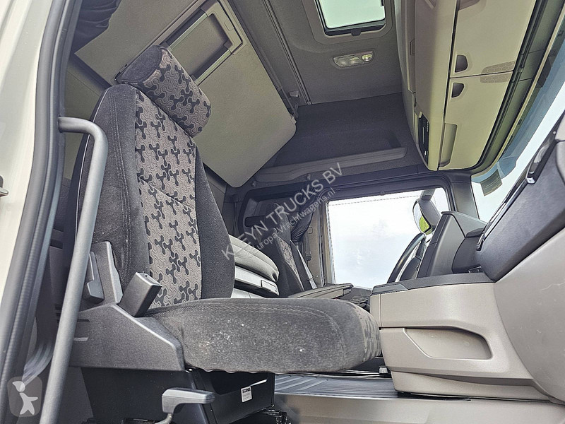 Kamion Scania 6x2*4