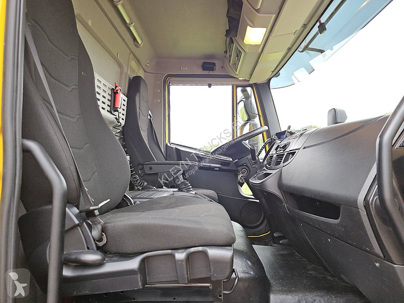 Camion Iveco 150E22 EUROCARGO 150-220 AIRCO LIFT