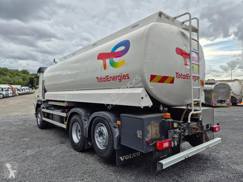 Camion Volvo 19500L FUEL / CARBURANT - 4 COMP