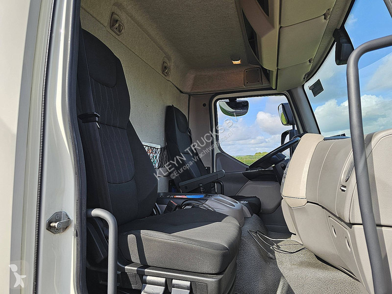 Camion DAF 210