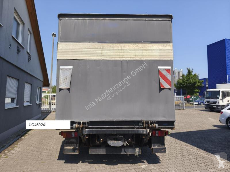 Vrachtwagen MAN LE 10.220 Koffer Euro 3 4x2...