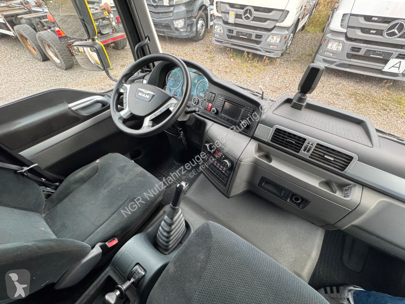 شاحنة MAN 12.250 4X2 Koffer LBW Klima...