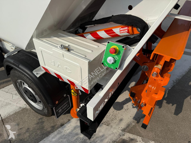 Véhicule utilitaire Piaggio Porter NP6 con...